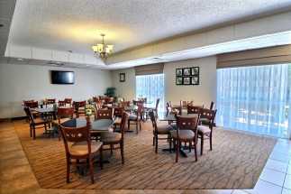 Jacksonville NC Sleep Inn and Suites - Breakfast Lounge Area at Sleep In